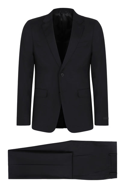Complete two pieces in wool RTW