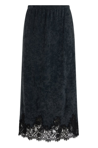 Long skirt with lace details RTW