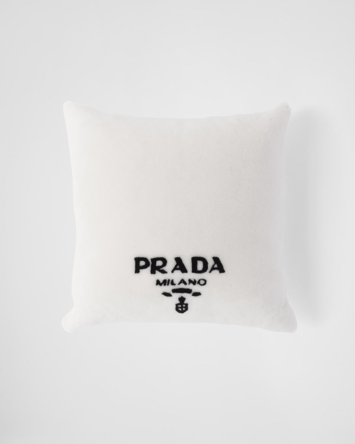 prada-2qb0022ec9-f0964-611462