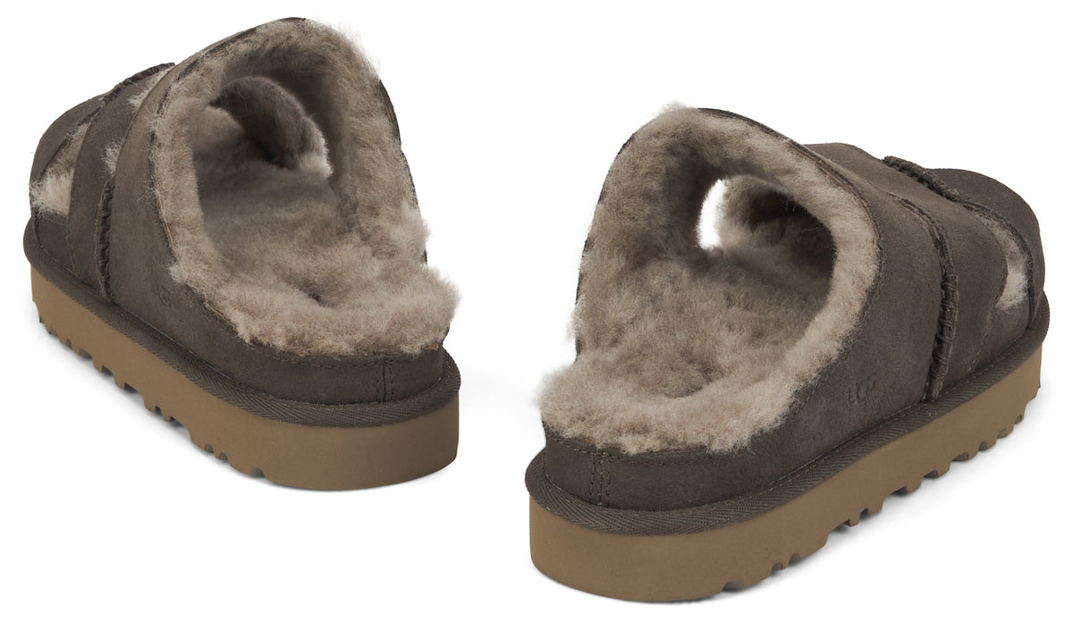 Elegant minimalist slip-ons for everyday comfort RTW