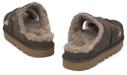 Elegant minimalist slip-ons for everyday comfort RTW