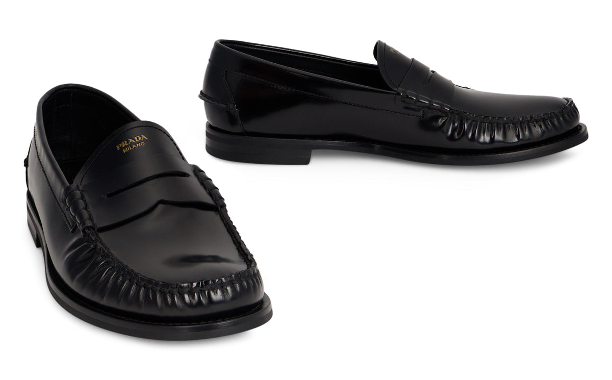 Loafers in leather RTW
