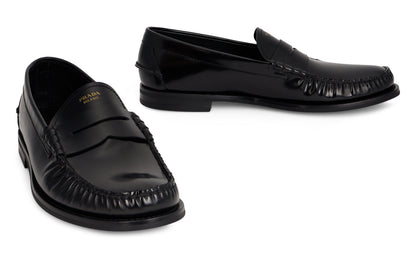 Loafers in leather RTW