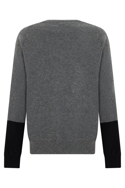 Wool sweater with v-neck RTW