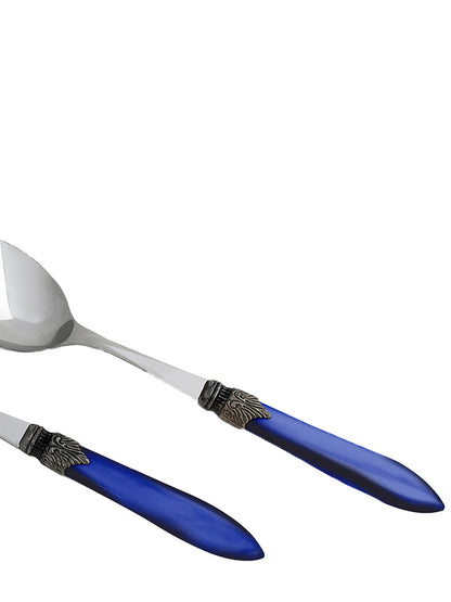 Set to serve 'Laura' Kitchen kits and utensils