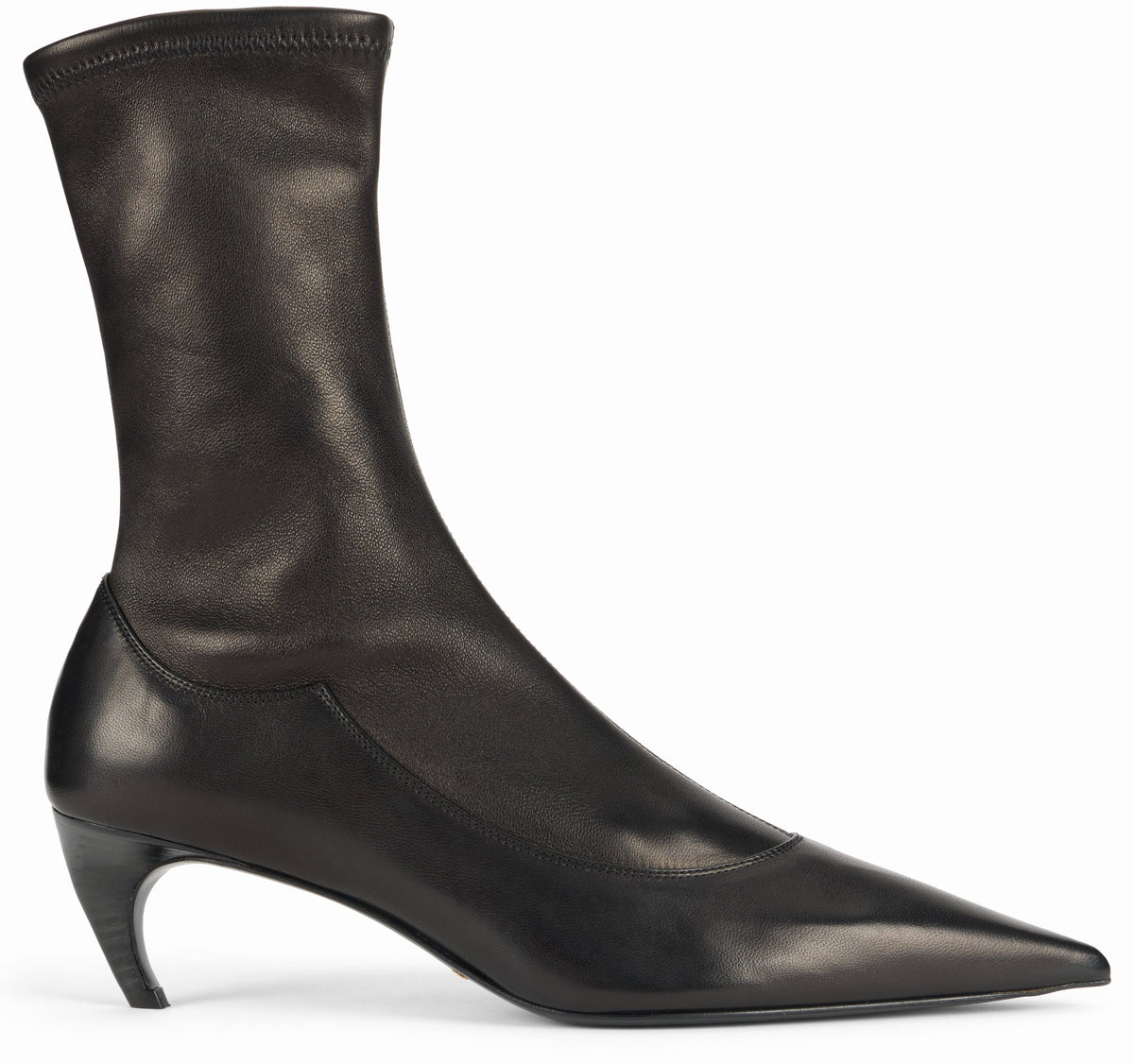 Boots in leather SHOES