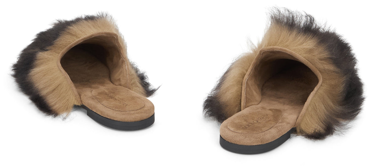 Women’s slippers in sheepskin and suede RTW