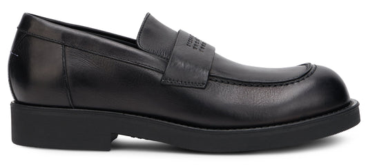 Casual loafers with distinctive details RTW