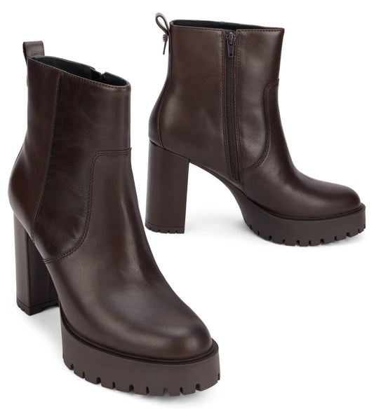 Ankle boots with heels SHOES