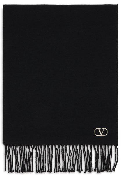 Scarf with decorative fringes ACC