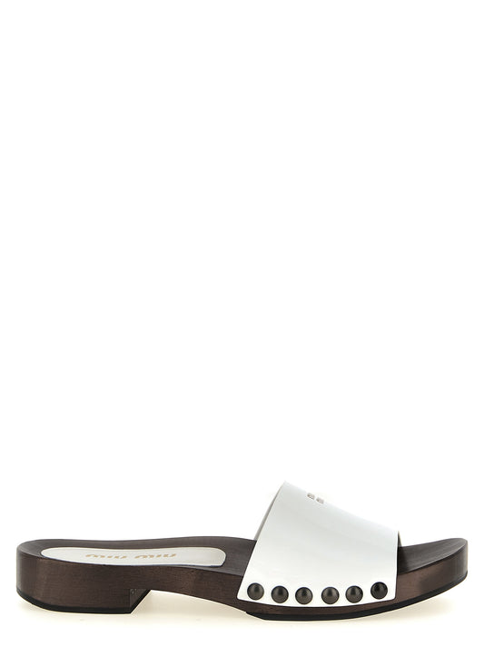 Patent clog Sandals