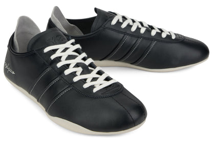 Sleek sneakers SHOES