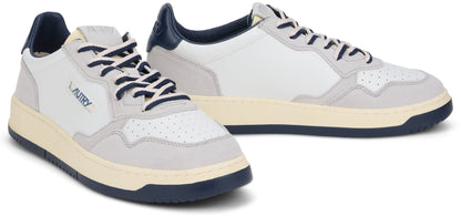 Sneakers with a comfortable sole SHOES