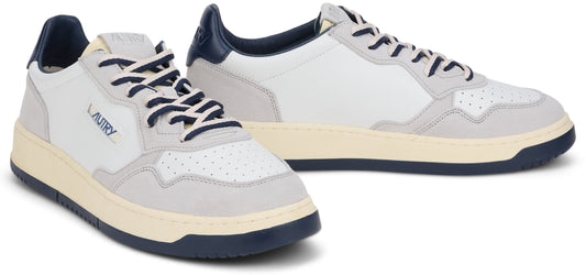 Sneakers with a comfortable sole SHOES