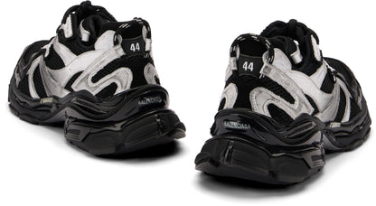 Low sneakers Balenciaga Runner SHOES