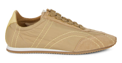 Sneakers with contrasting sole SHOES
