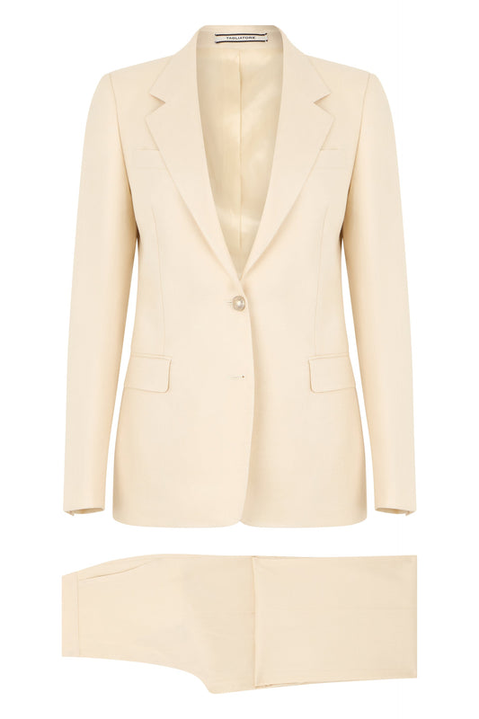 Complete in linen RTW