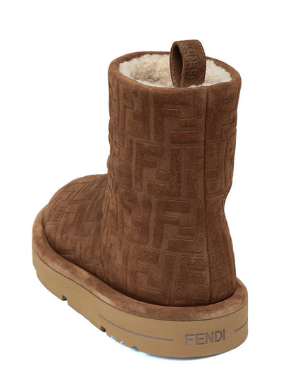 Fendi Ugg ff  all over