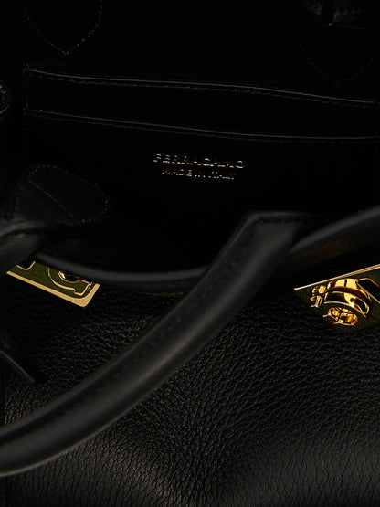 'Hug Mini' handbag Hand bags