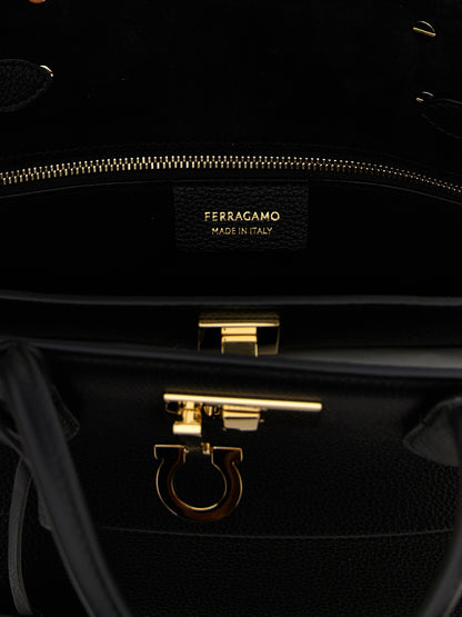 'New Ferragamo Studio Soft (L)' handbag Hand bags