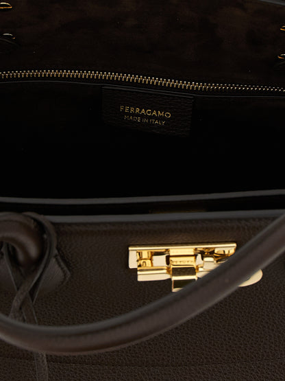 'New Ferragamo Studio Soft (L)' handbag Hand bags