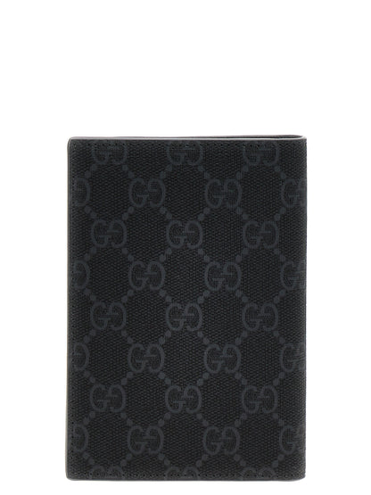 'GG' passport holder Lifestyle