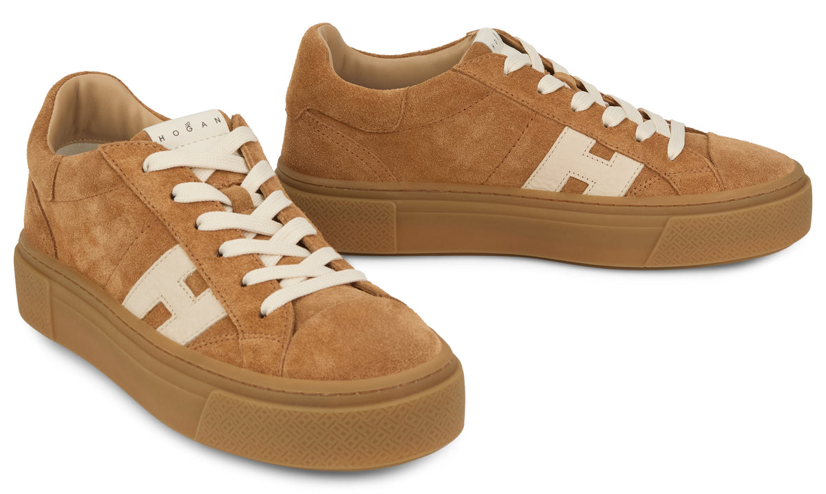 Sneakers with a durable sole SHOES