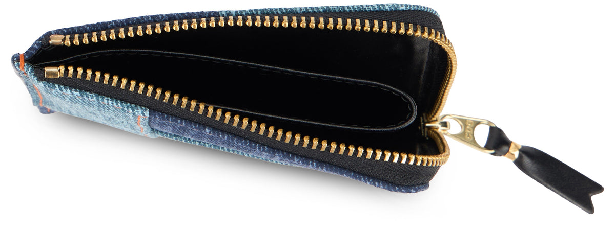 Compact wallet with zip ACC