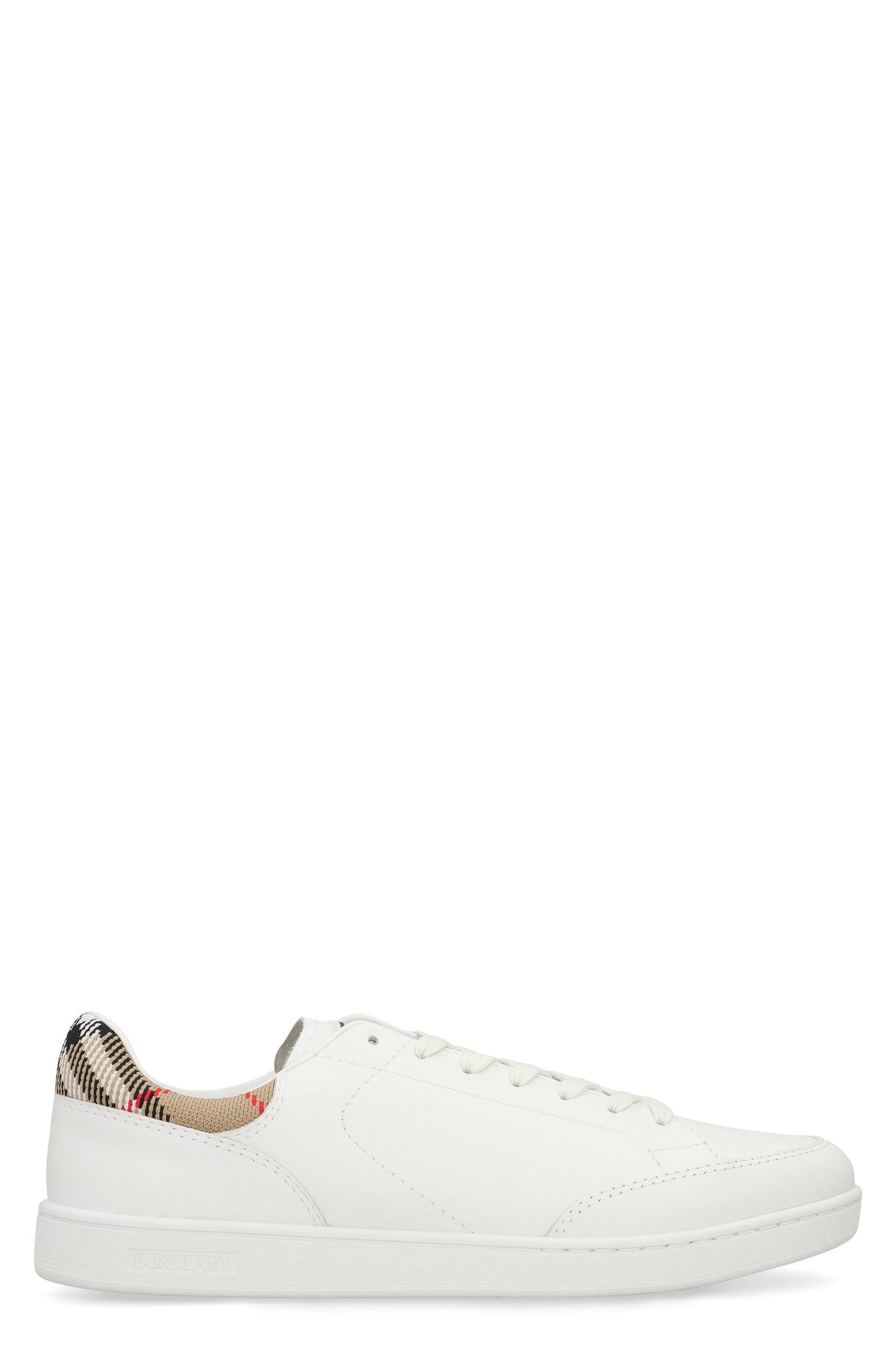 Burberry Sneakers set in leather