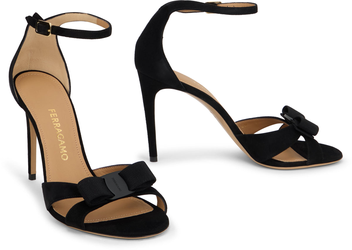 Leather sandal with Vara bow SHOES