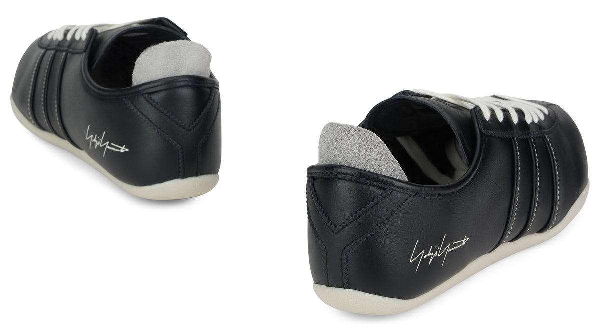 Sleek sneakers SHOES
