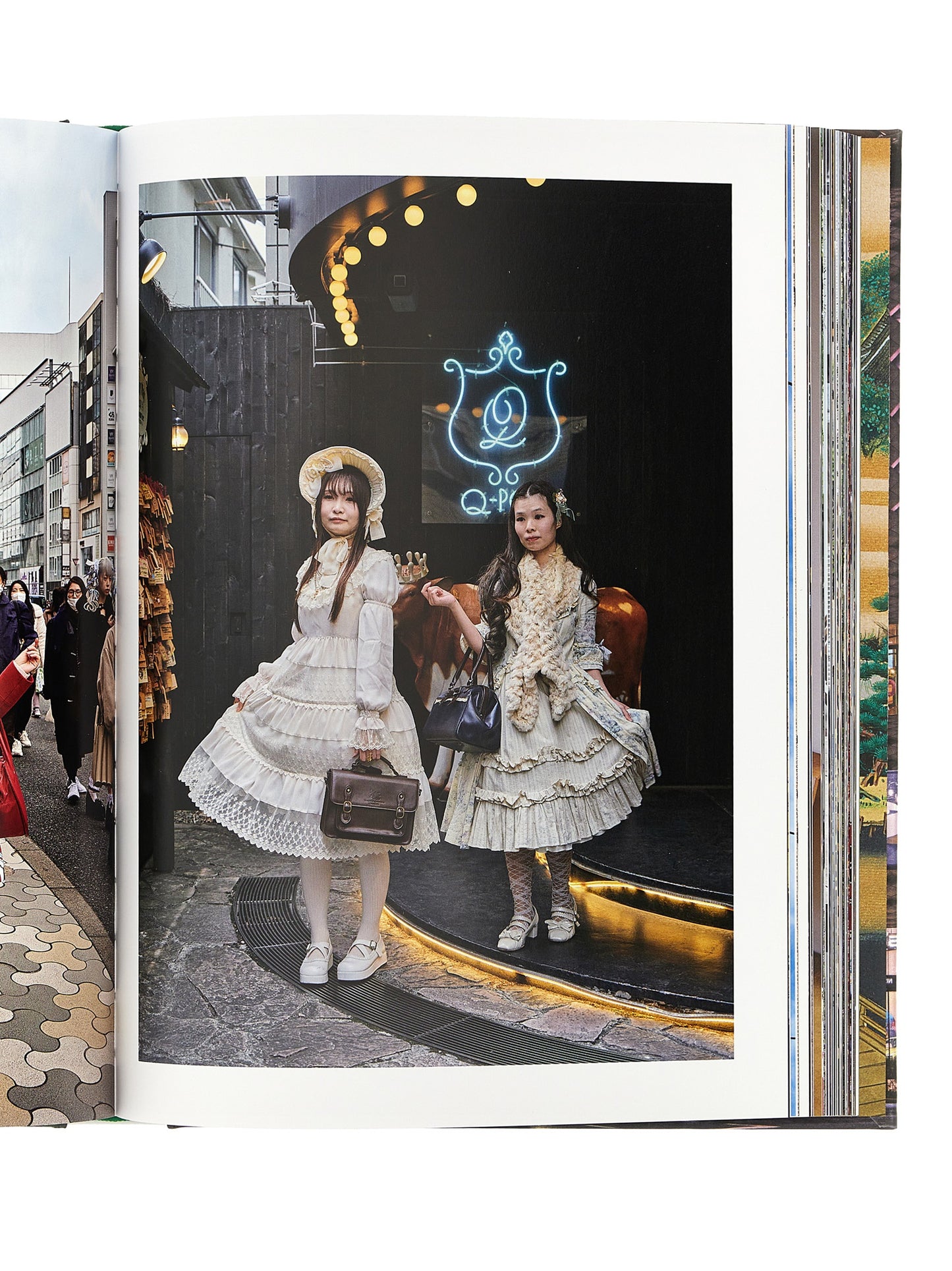 'Tokyo chic' book Books