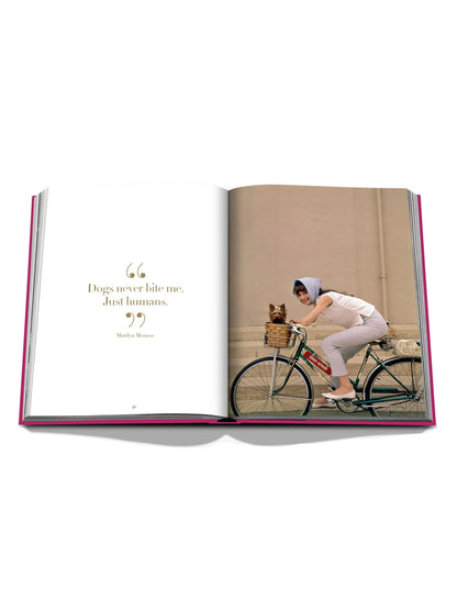 'Chic Dogs' book Books