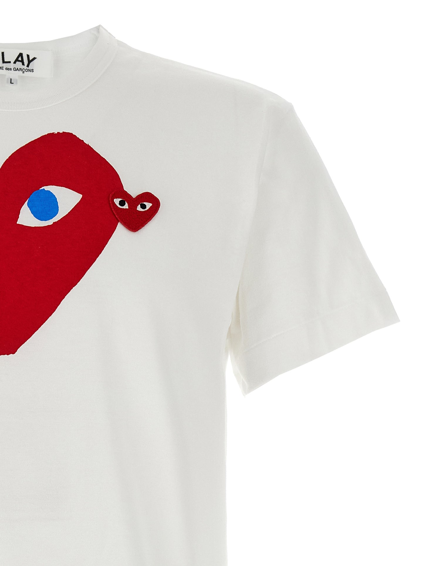 Printed T-shirt and logo patch T-shirt