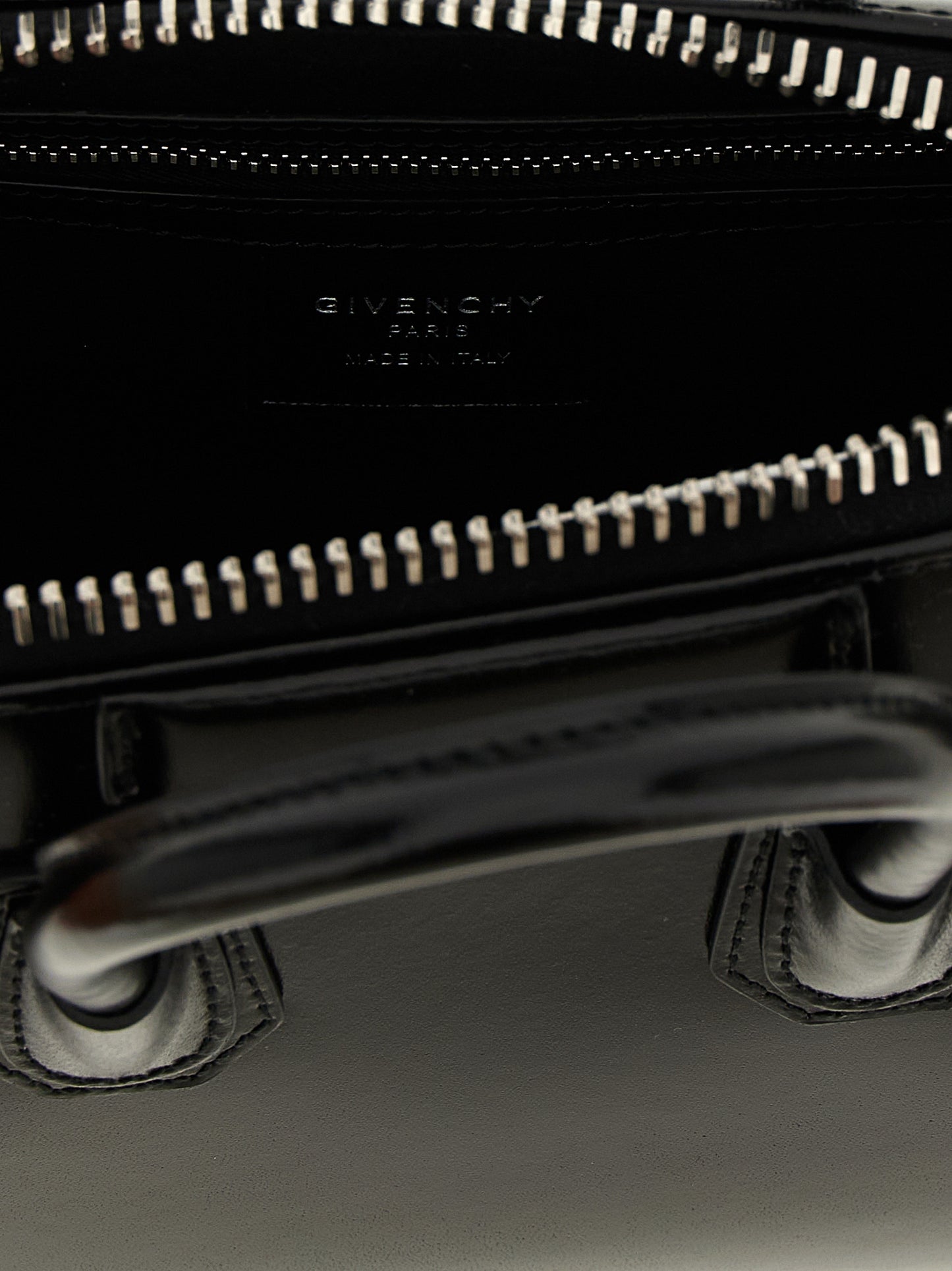 'Antigona' mini handbag Hand bags