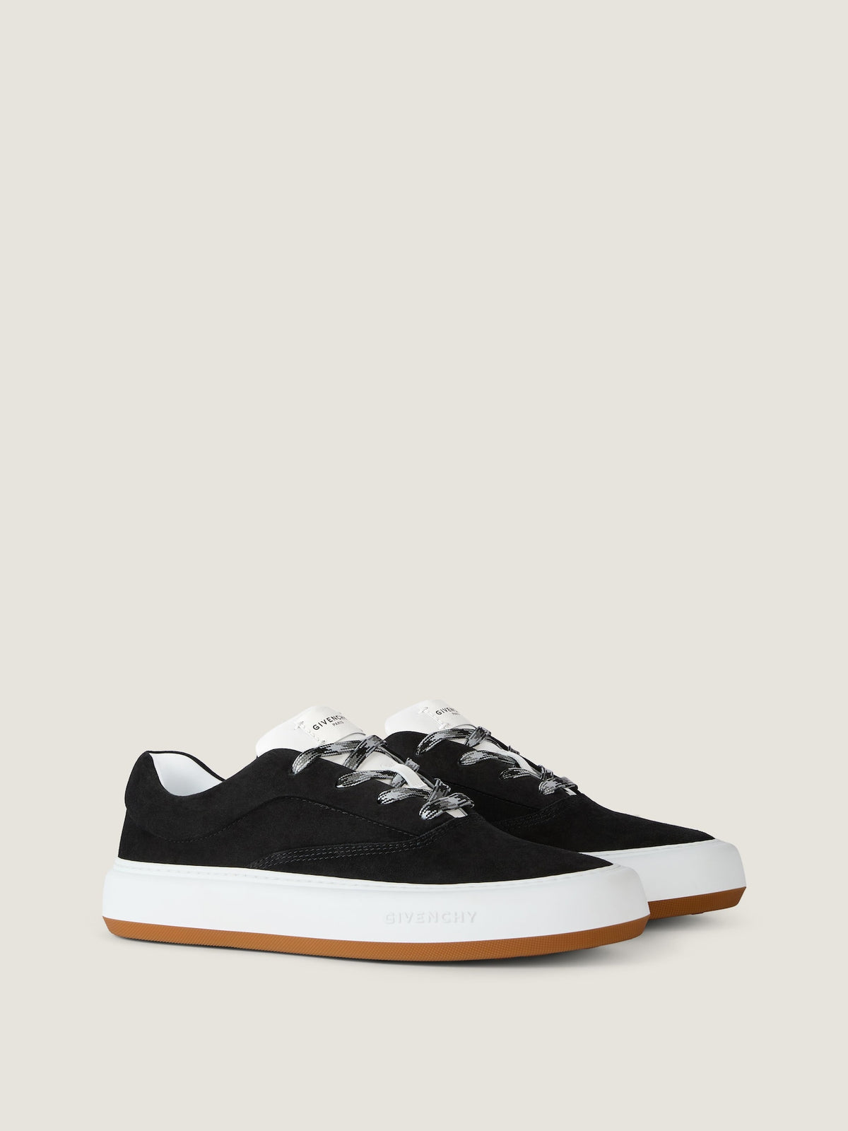Givenchy BH00BAH1XQ_001