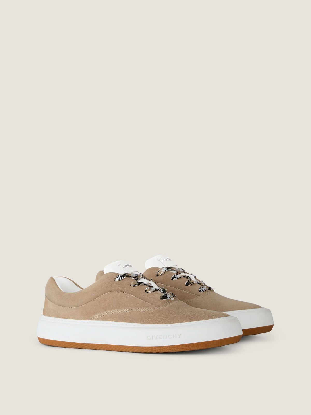 Givenchy BH00BAH1XQ_250