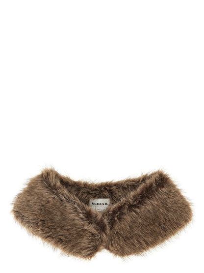 Faux fur collar Scarves, foulards