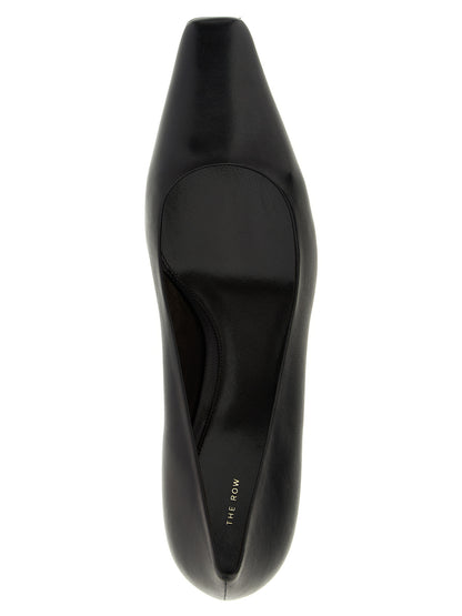 'Carla' pumps Pumps