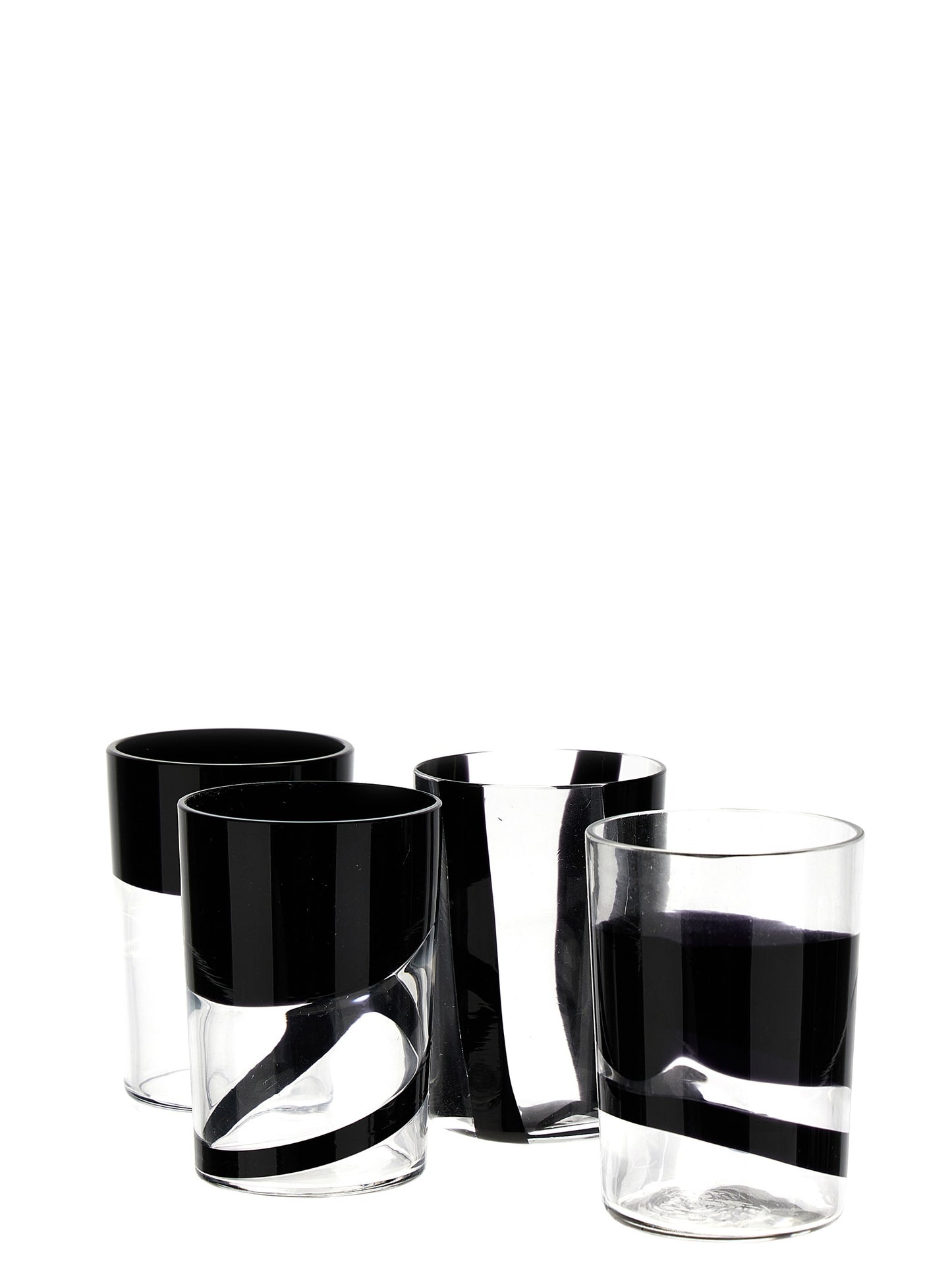 Set of 4 glasses Glasses and bottles