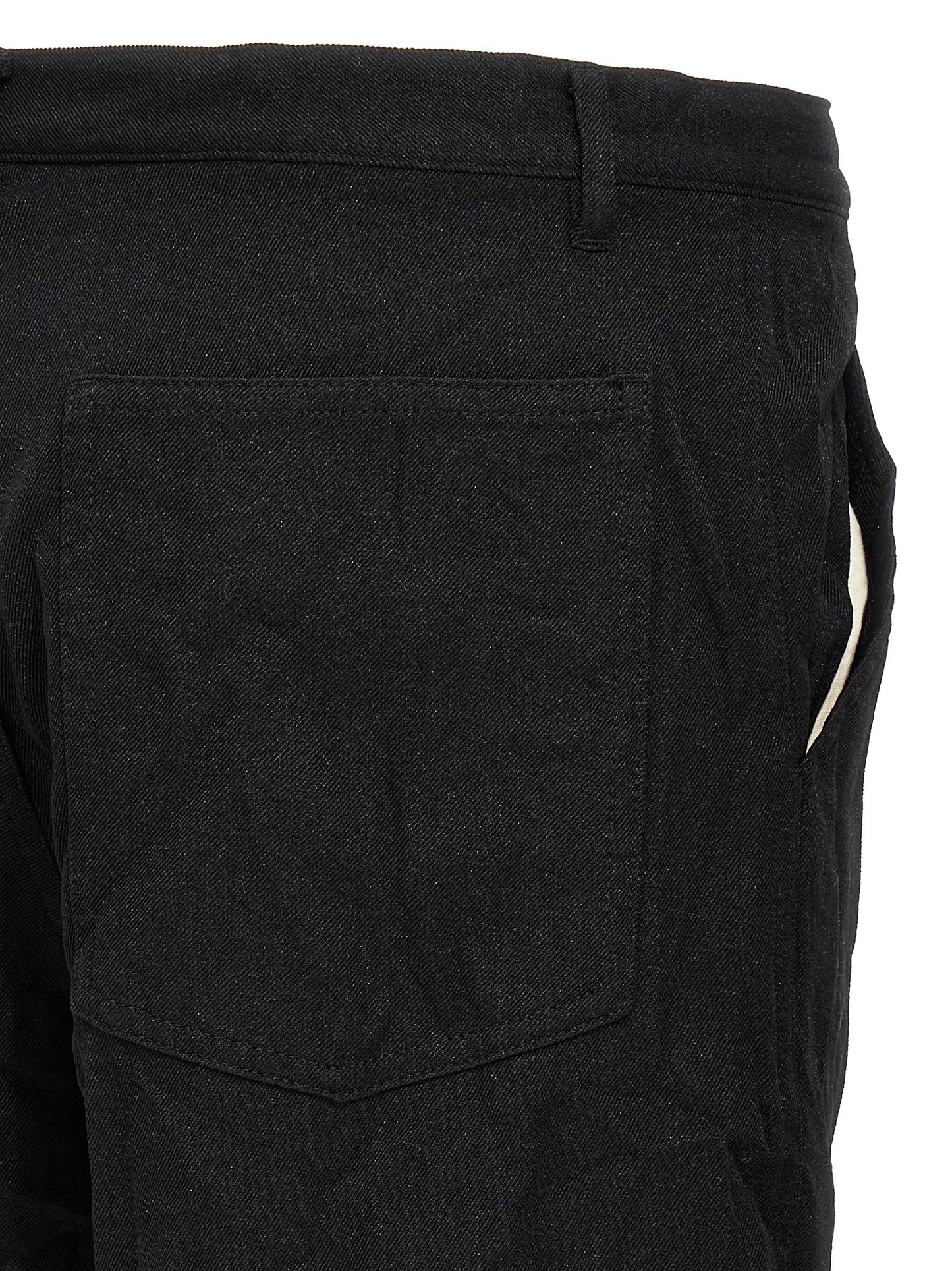 Crumpled bermuda shorts Bermuda, short