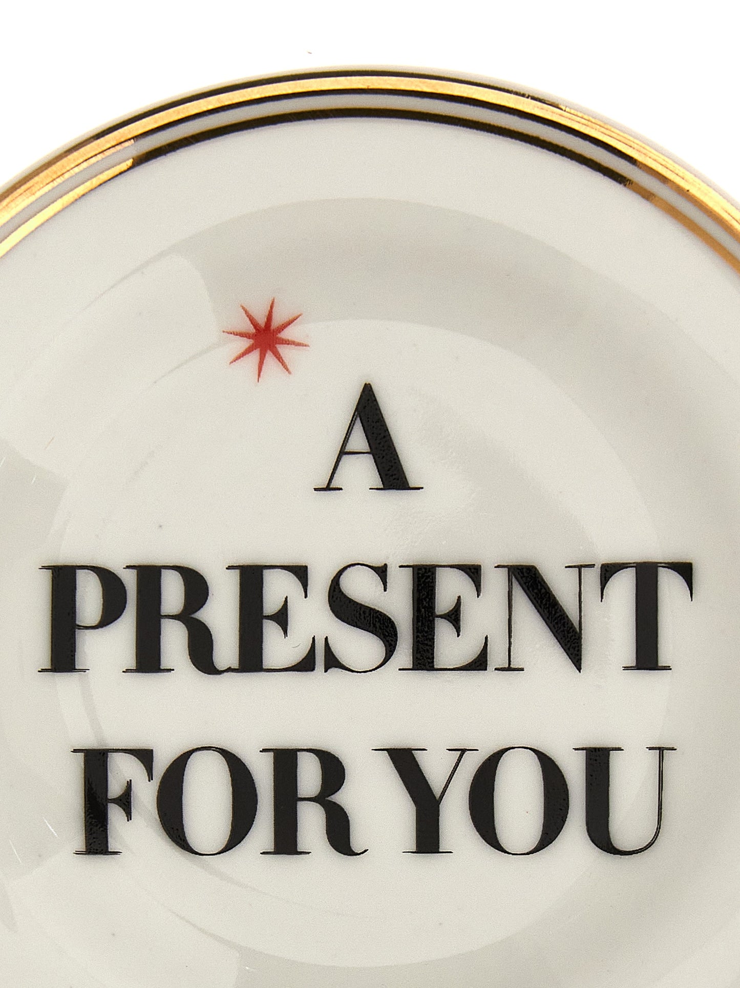'A Present For You' plate ⌀ 9,5 cm Plates