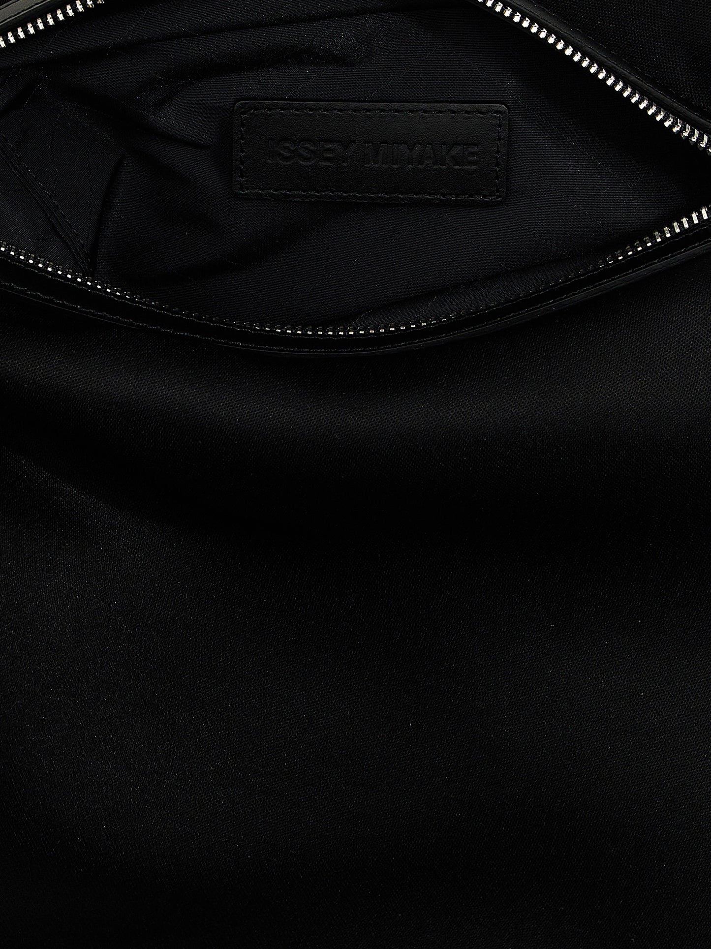 'Enveloping square' shoulder bag Shoulder bags