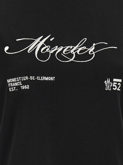 Embroidery t-shirt T-shirt