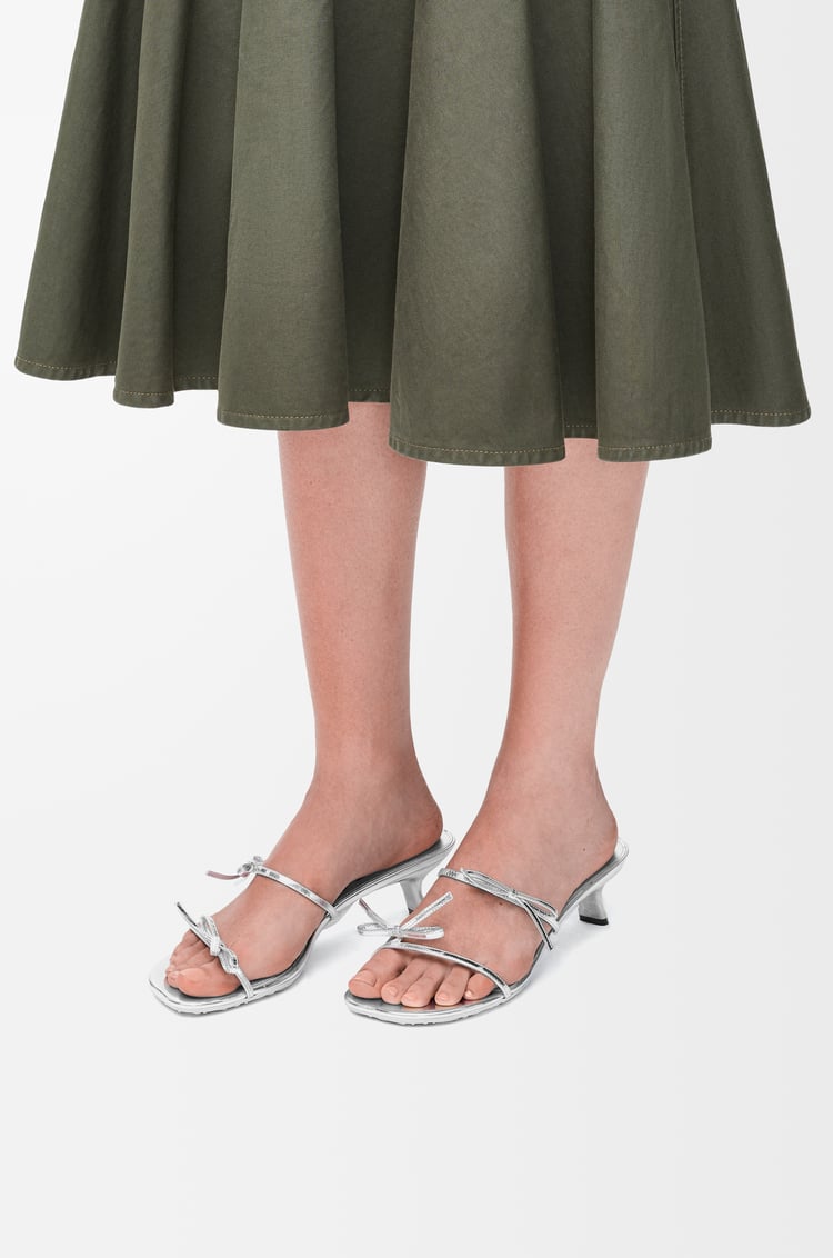 Loewe Petal bow sandal 90