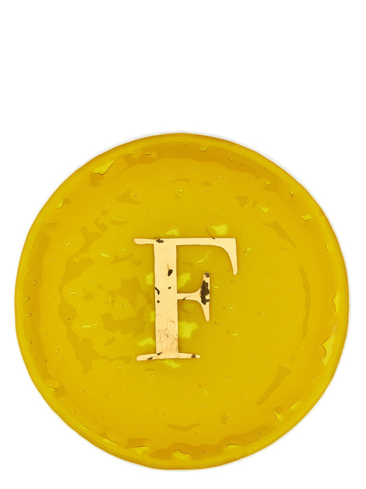 Plate letter 'F' Empty pocket accessories