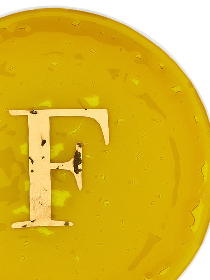 Plate letter 'F' Empty pocket accessories