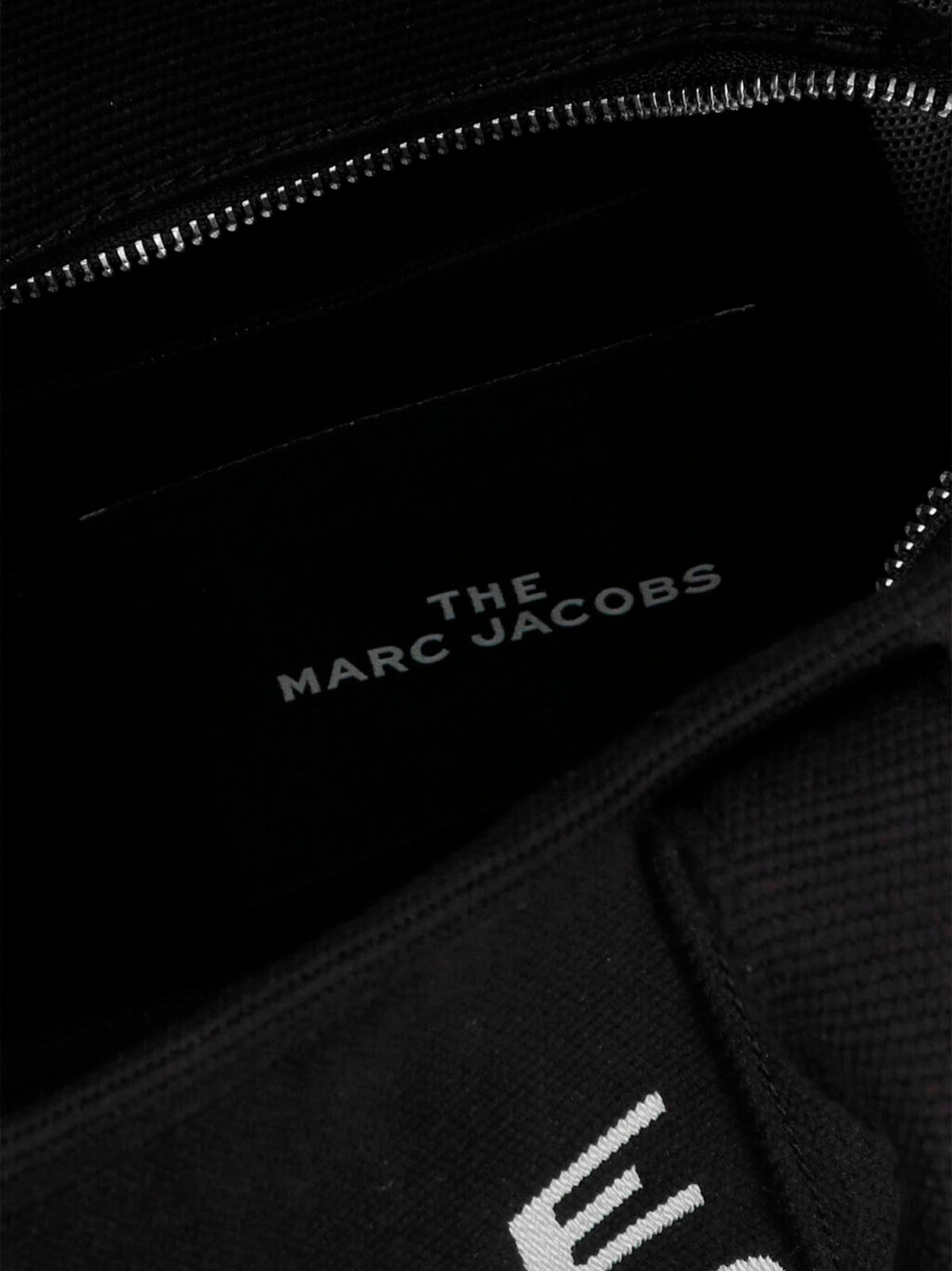 Shopping 'The Jacquard Medium Tote' Tote bag