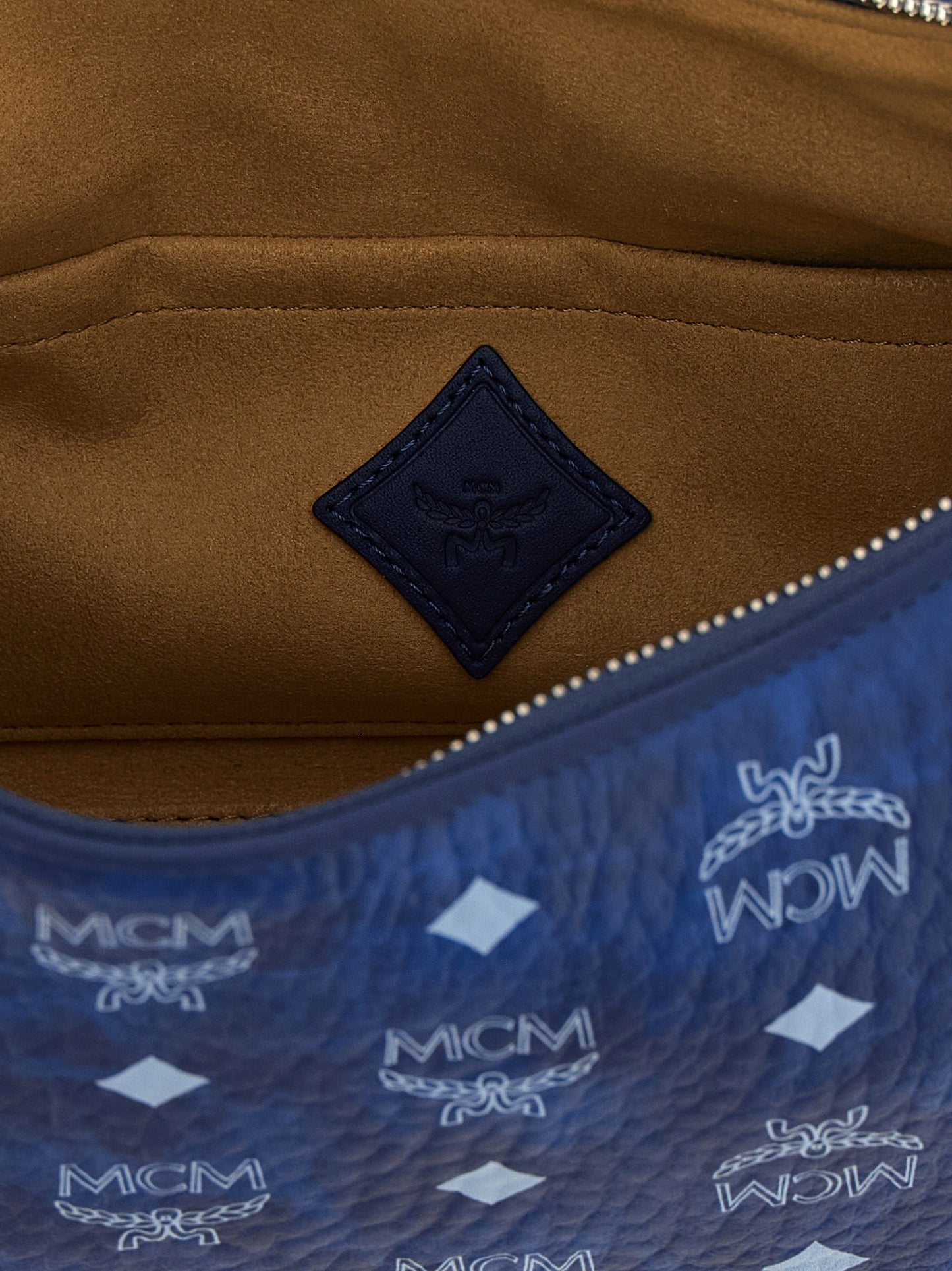 'Aren Visetos' small handbag Hand bags
