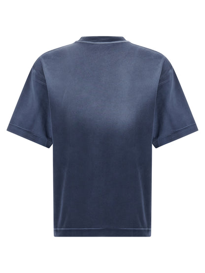 'Laundry Skate' T-shirt T-shirt
